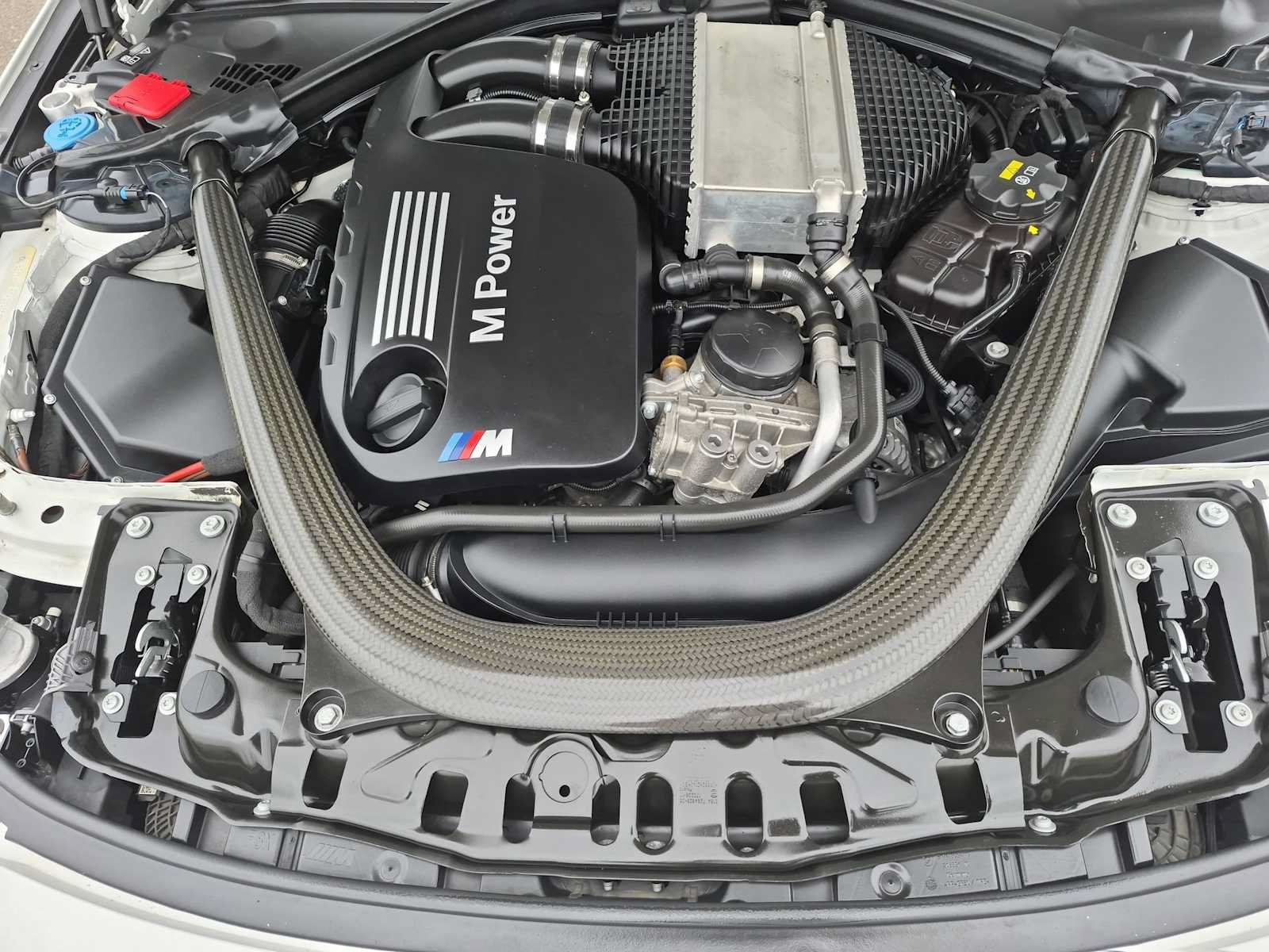 Used 2018 BMW M4 Convertible RWD image 14