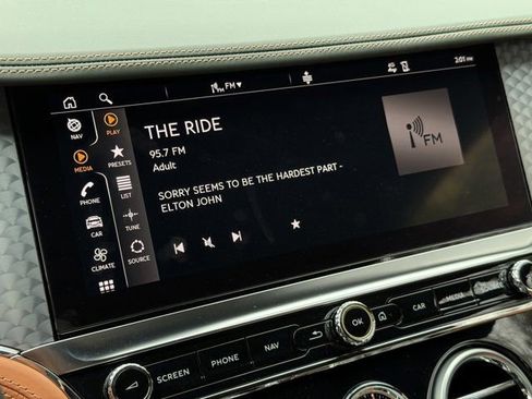 New 2024 Bentley Continental GT image 21