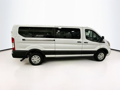 Used 2023 Ford Transit 350 XLT image 9