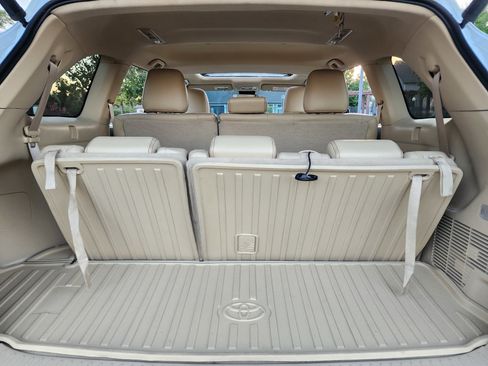 Used 2018 Toyota Highlander XLE image 40