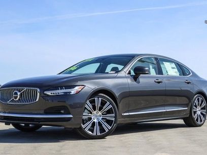 New 2025 Volvo S90 B6 Plus w/ Protection Package Premier