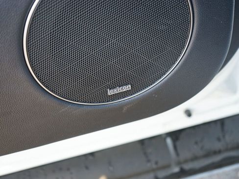 Used 2025 Genesis GV70 3.5T Sport w/ Sport Prestige Package image 15