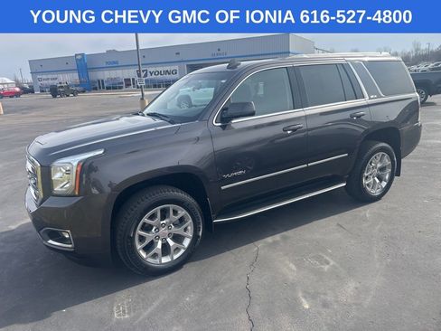 Used 2016 GMC Yukon SLE w/ Convenience Package image 1