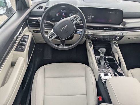 Used 2024 Kia Telluride S AWD/4WD image 16