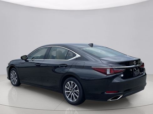Used 2023 Lexus ES 350 w/ Accessory Package (Z1) FWD image 4
