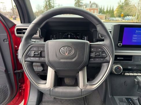 Used 2025 Toyota 4Runner SR5 image 23