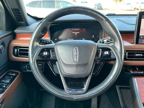 Certified 2023 Lincoln Aviator Reserve w/ Class IV Trailer Tow Package RWD image 18