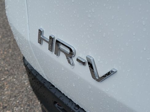 Certified 2025 Honda HR-V LX image 8