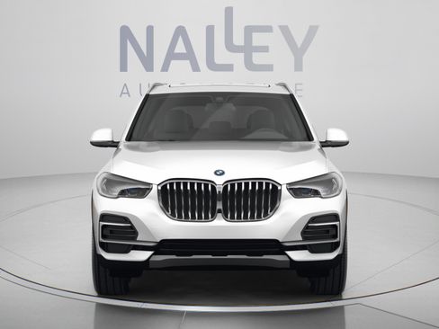 Used 2023 BMW X5 xDrive45e w/ Executive Package AWD/4WD image 7