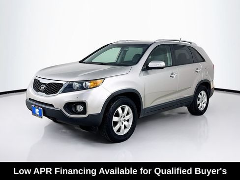 Used 2013 Kia Sorento LX w/ Convenience Pkg FWD image 3