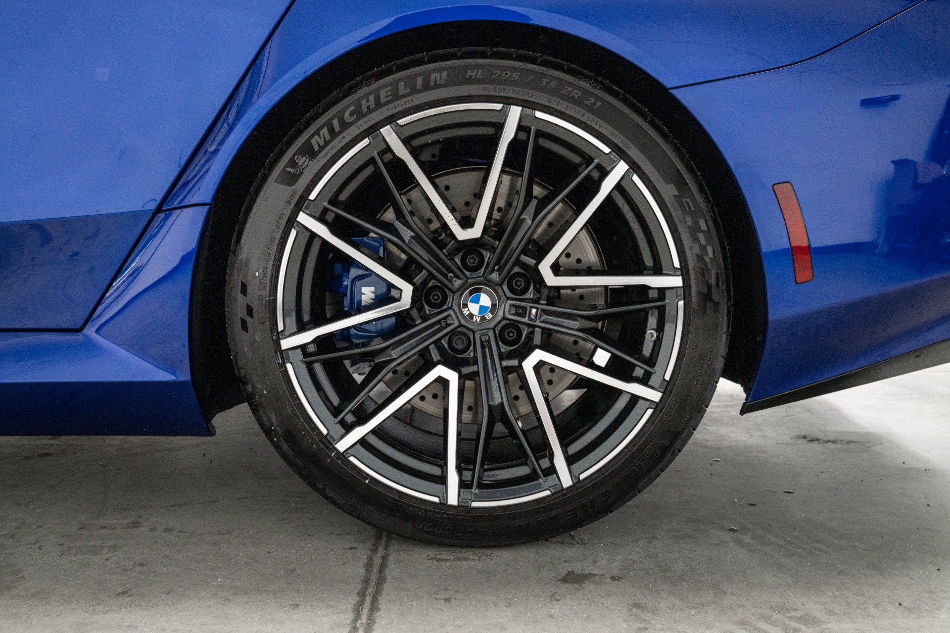 Used 2026 BMW M5 Touring AWD/4WD image 10