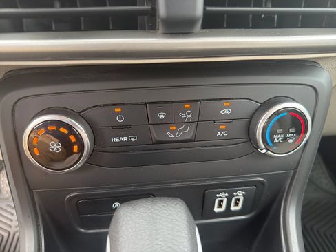 Used 2022 Ford EcoSport S AWD/4WD image 10