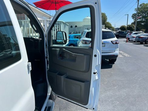 Used 2023 Chevrolet Express 2500 w/ Driver Convenience Package image 21