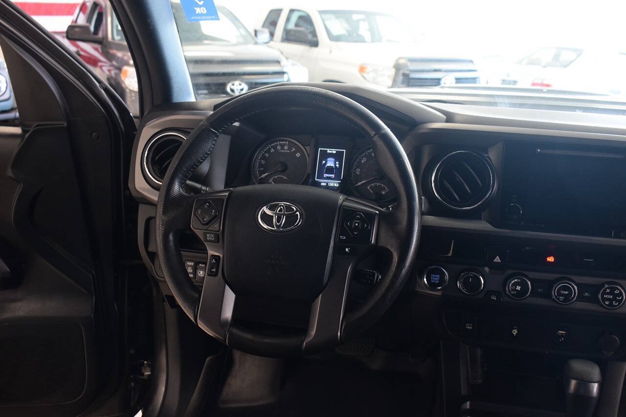 Used 2017 Toyota Tacoma TRD Sport w/ Tow Package (A/T) AWD/4WD image 37