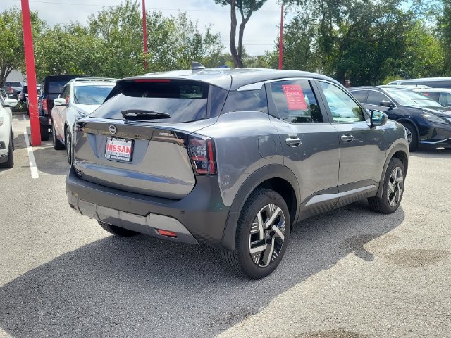 Certified 2025 Nissan Kicks SV FWD image 2