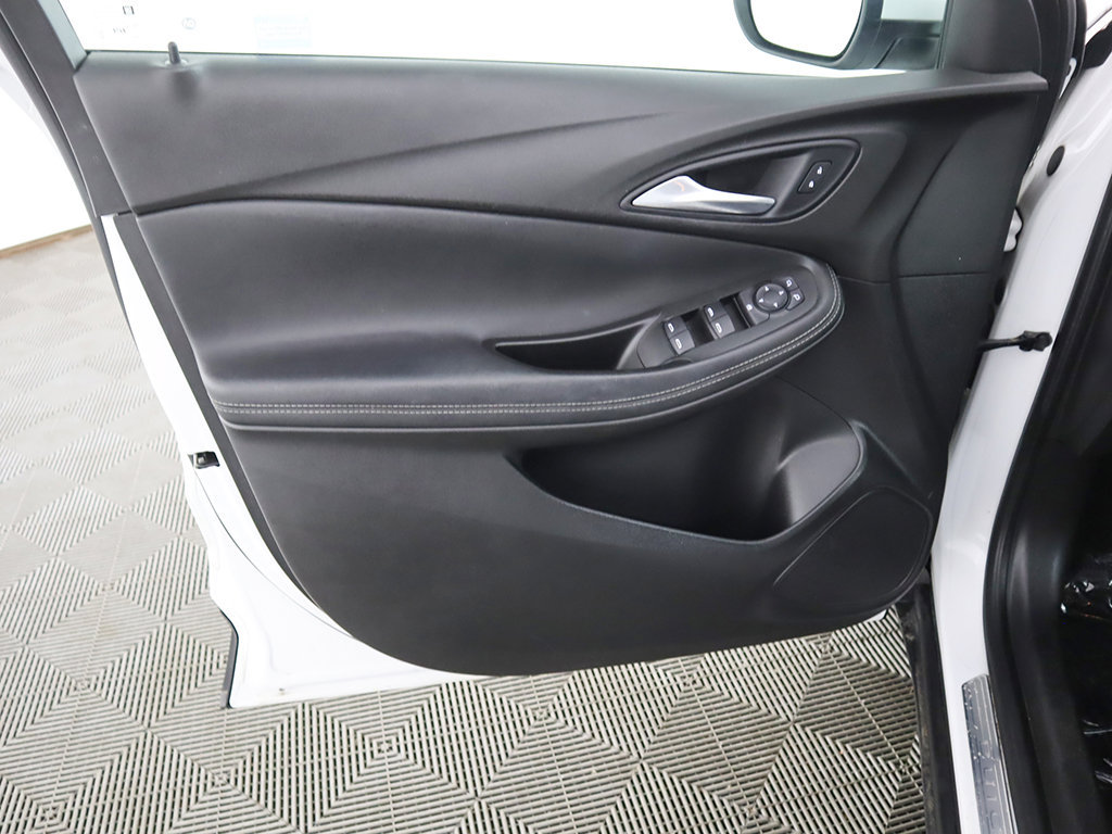 Used 2021 Buick Encore GX Preferred FWD image 19