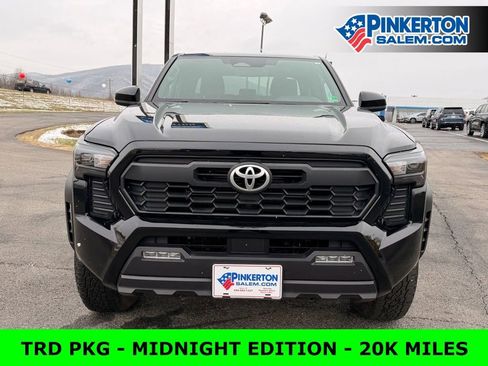 Used 2024 Toyota Tacoma TRD Off-Road image 12