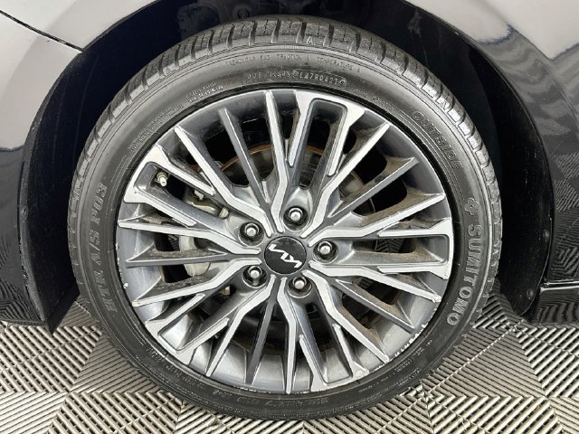 Used 2023 Kia Forte GT-Line w/ GT-Line Technology Package FWD image 35