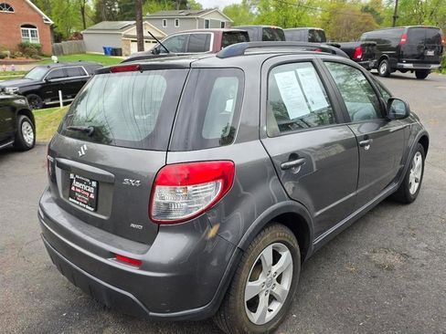 Used 2012 Suzuki SX4 AWD Hatchback image 6
