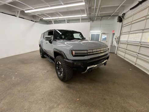 Used 2024 GMC Hummer EV 3X w/ Extreme Off-Road Package image 8