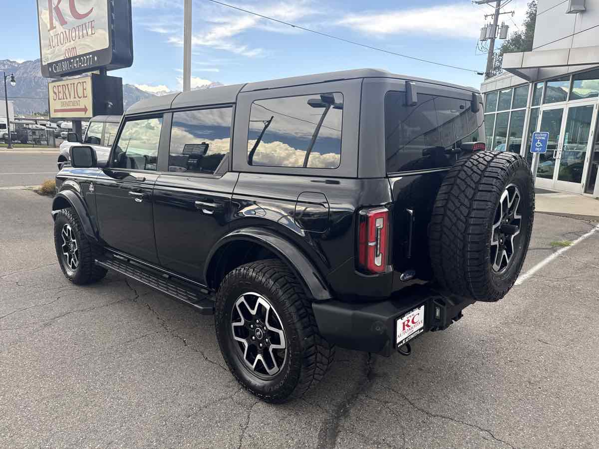 Used 2021 Ford Bronco Outer Banks AWD/4WD image 8