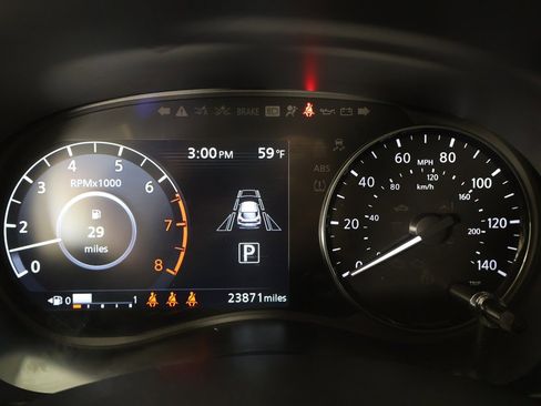 Used 2024 Nissan Kicks SV image 37