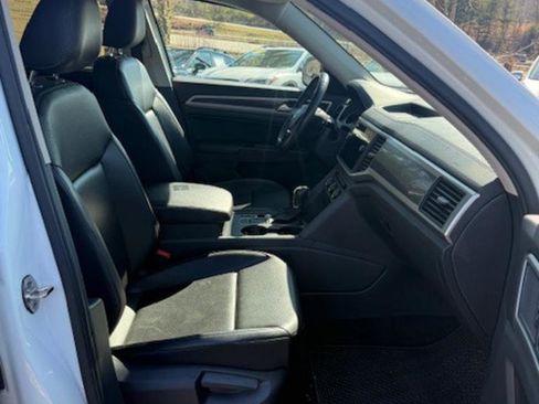 Used 2018 Volkswagen Atlas SE image 15