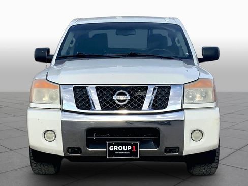Used 2014 Nissan Titan SV w/ SV Value Truck Package RWD image 4