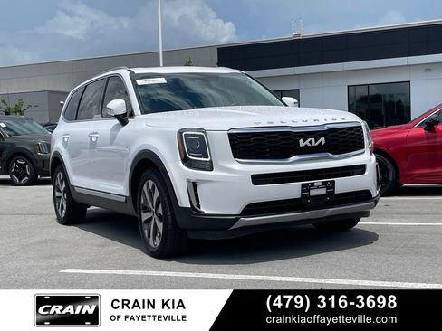Used 2022 Kia Telluride S AWD/4WD image 1
