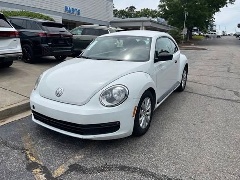 Used 2015 Volkswagen Beetle 1.8T FWD image 3