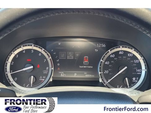 Used 2022 Toyota Highlander XSE AWD/4WD image 9