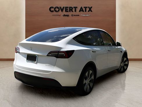 Used 2021 Tesla Model Y Long Range AWD/4WD image 5