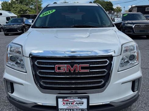 Used 2017 GMC Terrain SLT FWD image 3