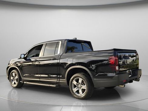 Certified 2025 Honda Ridgeline RTL image 7