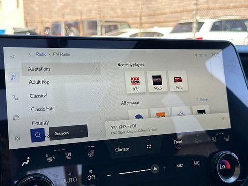 Used 2025 Lexus RX 450h AWD w/ Convenience Package image 21