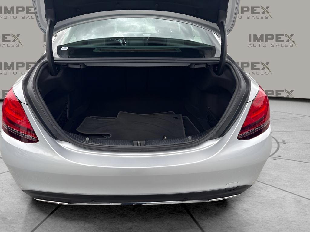 Used 2021 Mercedes-Benz C 300 Sedan image 18