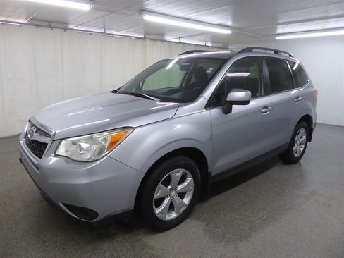 Used 2015 Subaru Forester 2.5i Premium w/ Popular Package #2 image 3