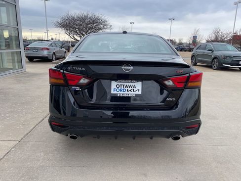 Used 2025 Nissan Altima 2.5 SR image 6