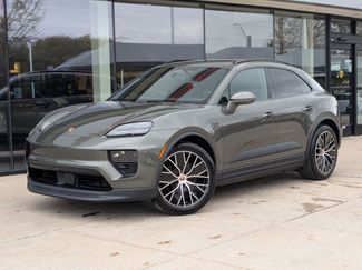 New 2026 Porsche Macan 4 Electric AWD/4WD video 1
