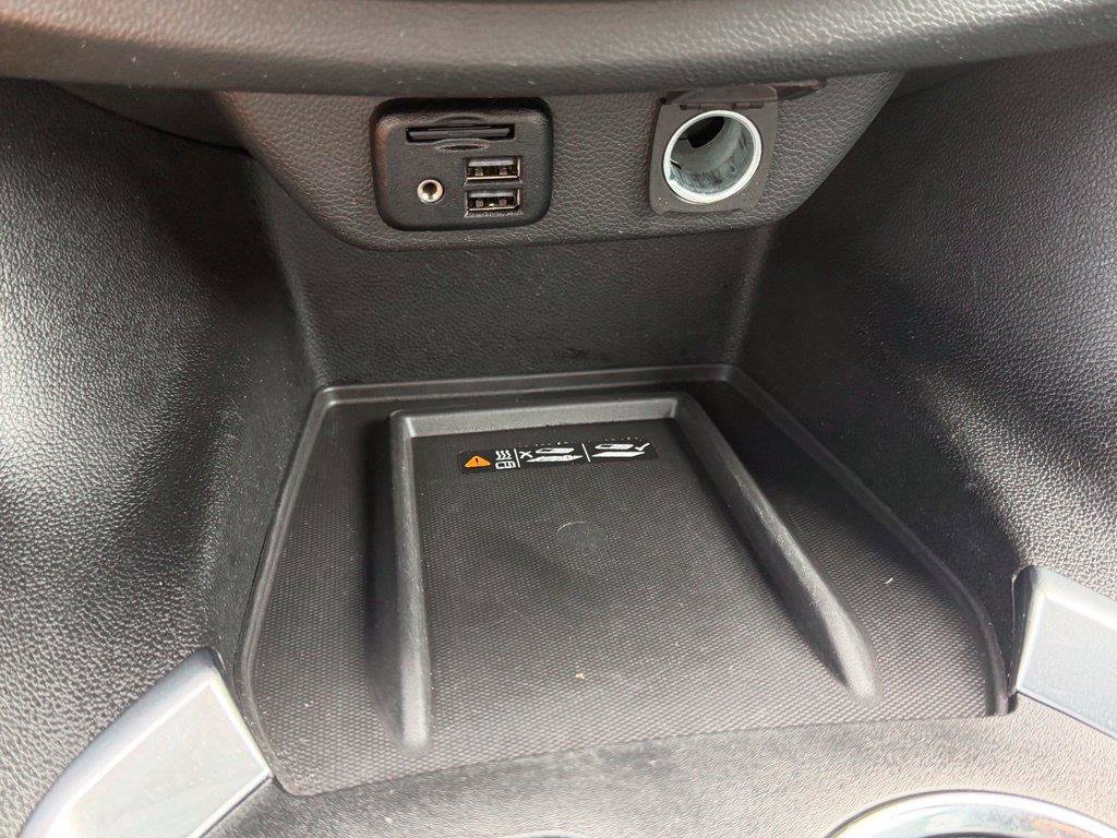 Used 2023 Chevrolet Traverse Premier FWD image 18