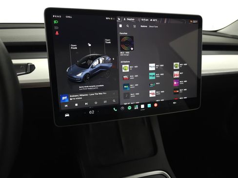Used 2022 Tesla Model 3 Long Range AWD/4WD image 18
