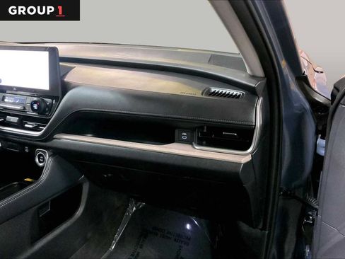 Certified 2024 Toyota Grand Highlander AWD image 19