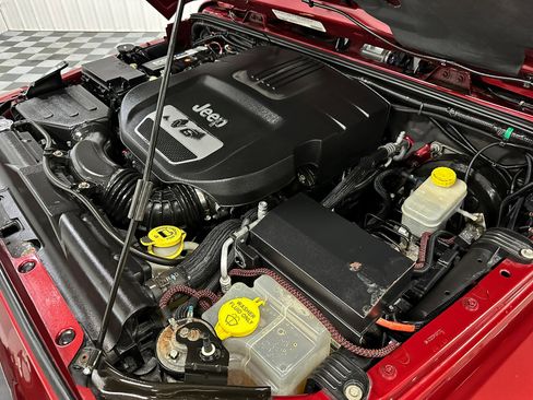 Used 2012 Jeep Wrangler Sahara w/ Trailer Tow Group image 39