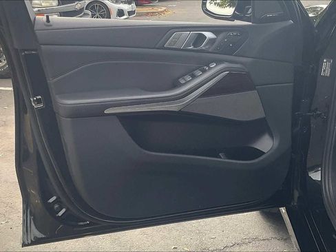 Used 2020 BMW X7 xDrive40i w/ Premium Package image 26