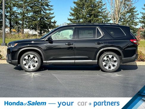 New 2026 Honda Pilot Touring image 5