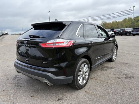 Used 2024 Ford Edge Titanium image 5