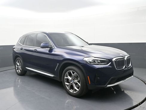 Used 2023 BMW X3 xDrive30i w/ Premium Package AWD/4WD image 3