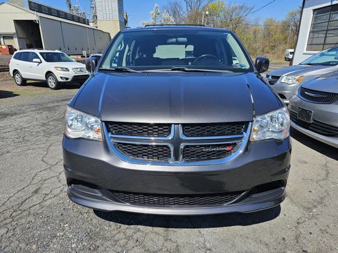 Used 2016 Dodge Grand Caravan SXT w/ Rear Park Assist Package image 2