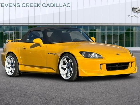 Used 2004 Honda S2000 image 9