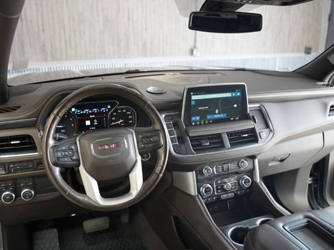 Used 2021 GMC Yukon XL SLT w/ SLT Premium Package AWD/4WD image 30